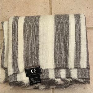 G by Giuliana Gray and Cream Striped scarf